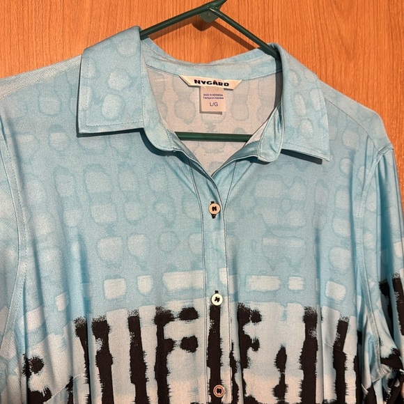 Peter Nygard Blue and Black Button-Up Shirt size large - Picture 4 of 6